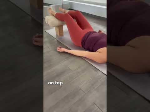 Tư thế Yoga phục hồi cho đau lưng